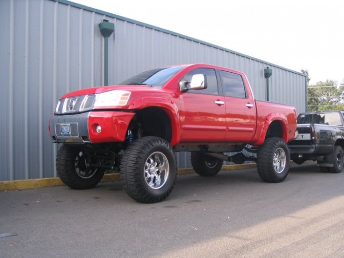 Nissan Titan 10-12 Inch Suspension Lift Kit 2004-2015