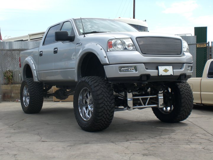 Bulletproof Suspension's 6-12 Inch Suspension Lift Kit for Ford